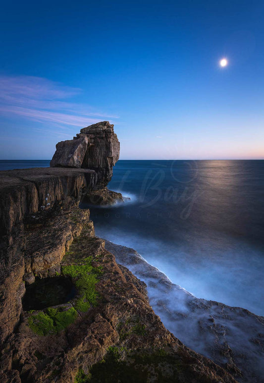 Pulpit Rock Moonlight - Portland | Dorset